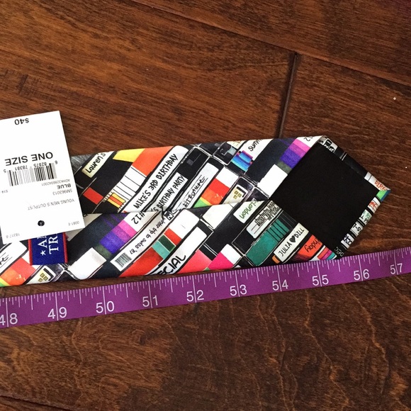 Retro VHS Tape Men Tie - Picture 5 of 6